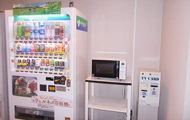 自動販売機（2F）